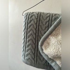 Vinter & Bloom organic toddler/baby blanket - soft/boho/fleece